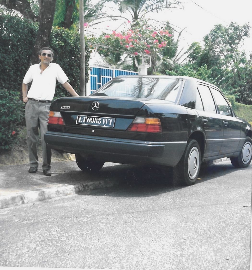 (CMR-transit_85-2000)-Littoral-Douala_LT-WT_0983_r_M-B200-vbJL