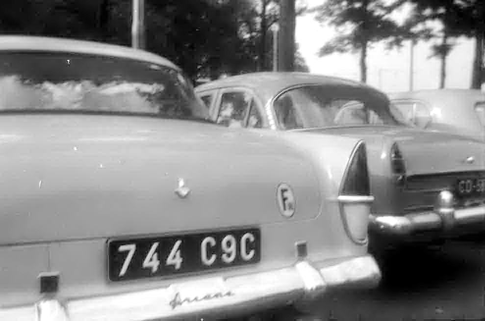 (DZ_57-63-F)-Bone_744_C_9_C_Simca_jfKS