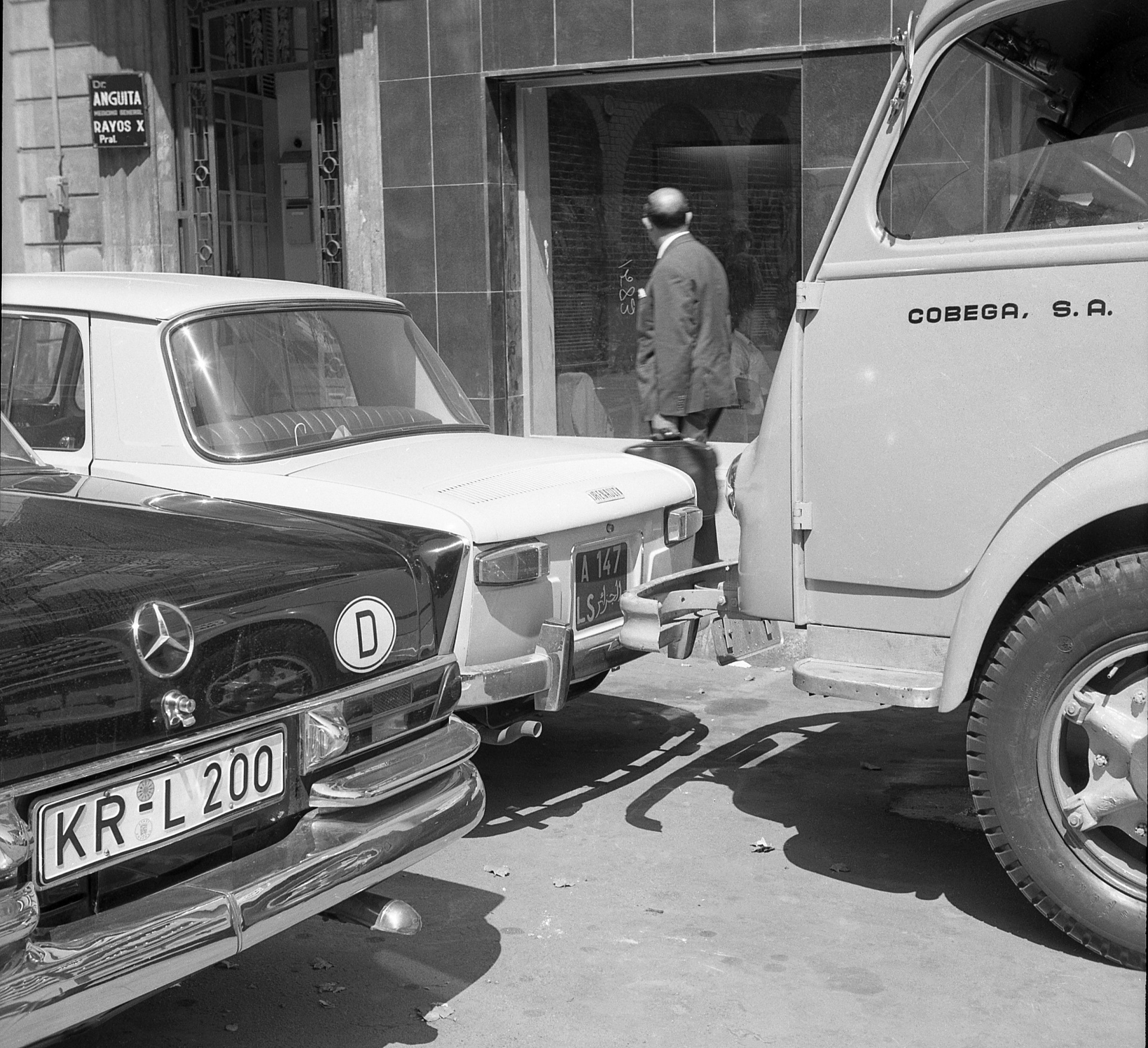 (DZ_63-76)-Algiers_A_147_LS_r_Ren-1100-abgBL