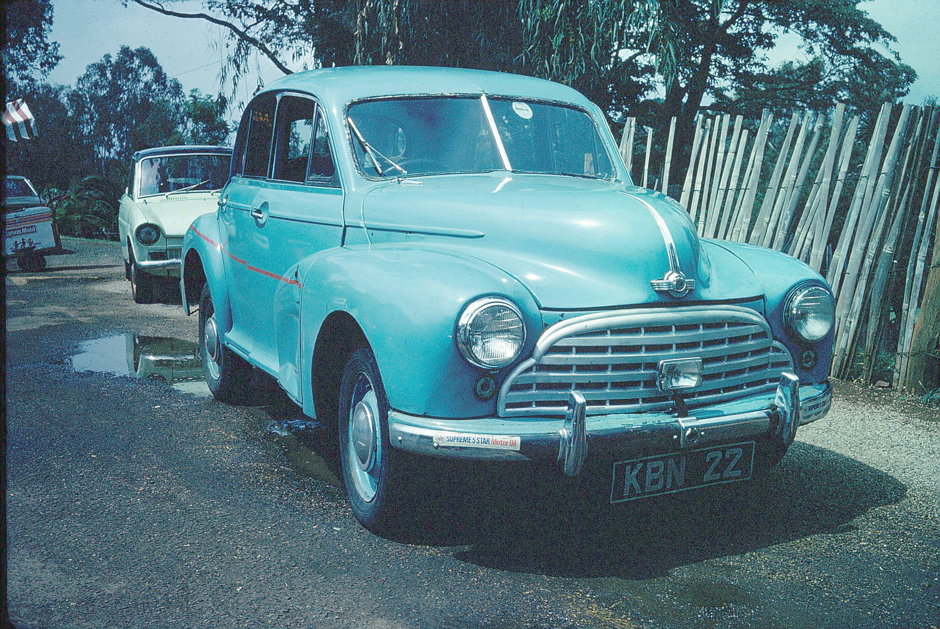 (EAK_50-75m)-Nairobi_53-Nairobi_KBN_22_MorrisMO-1976VB