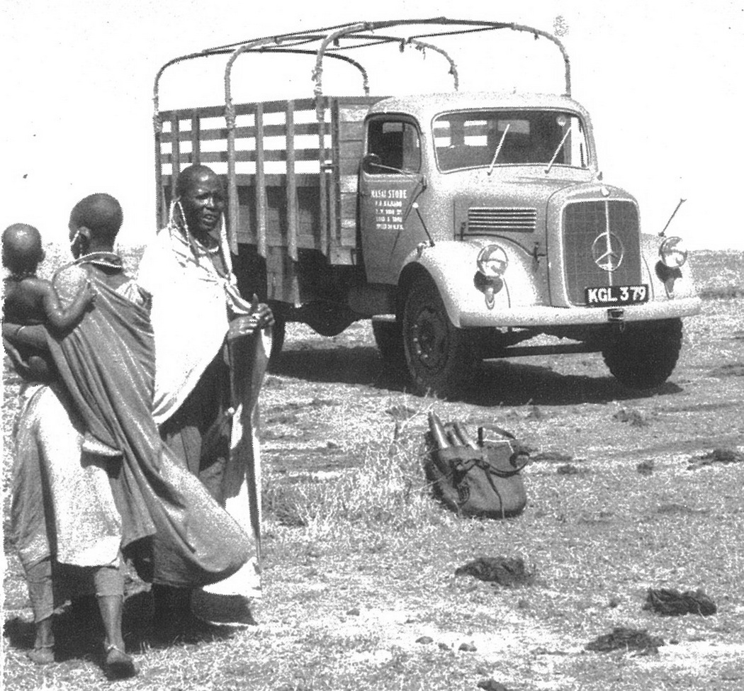 (EAK_50-75m)-Nairobi_60_KGL_379_M-B_lorry-vbKS