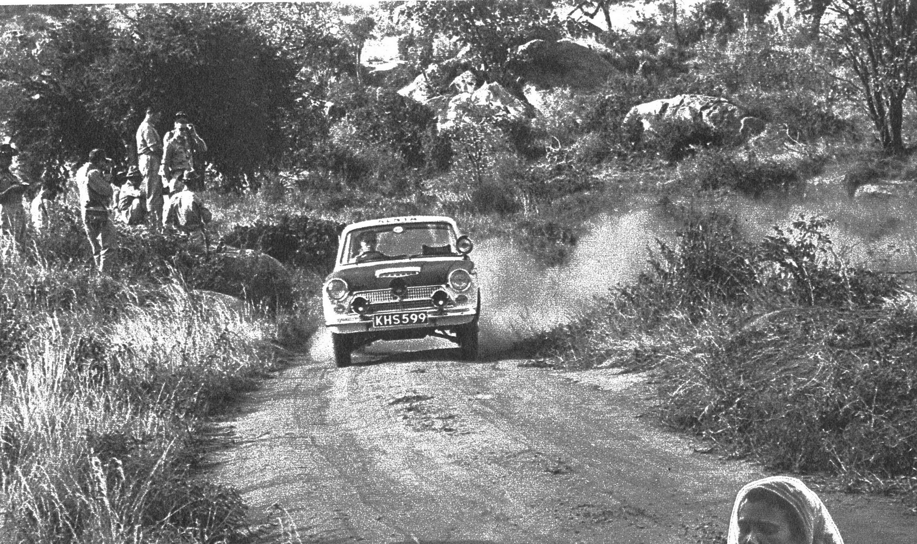 (EAK_50-75m)-Nairobi_64_KHS_599_Cortina1-vbKS