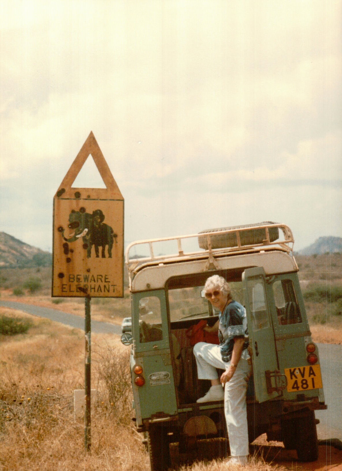 (EAK_75m-89)_KVA_481_(b-y)_LRover_VB