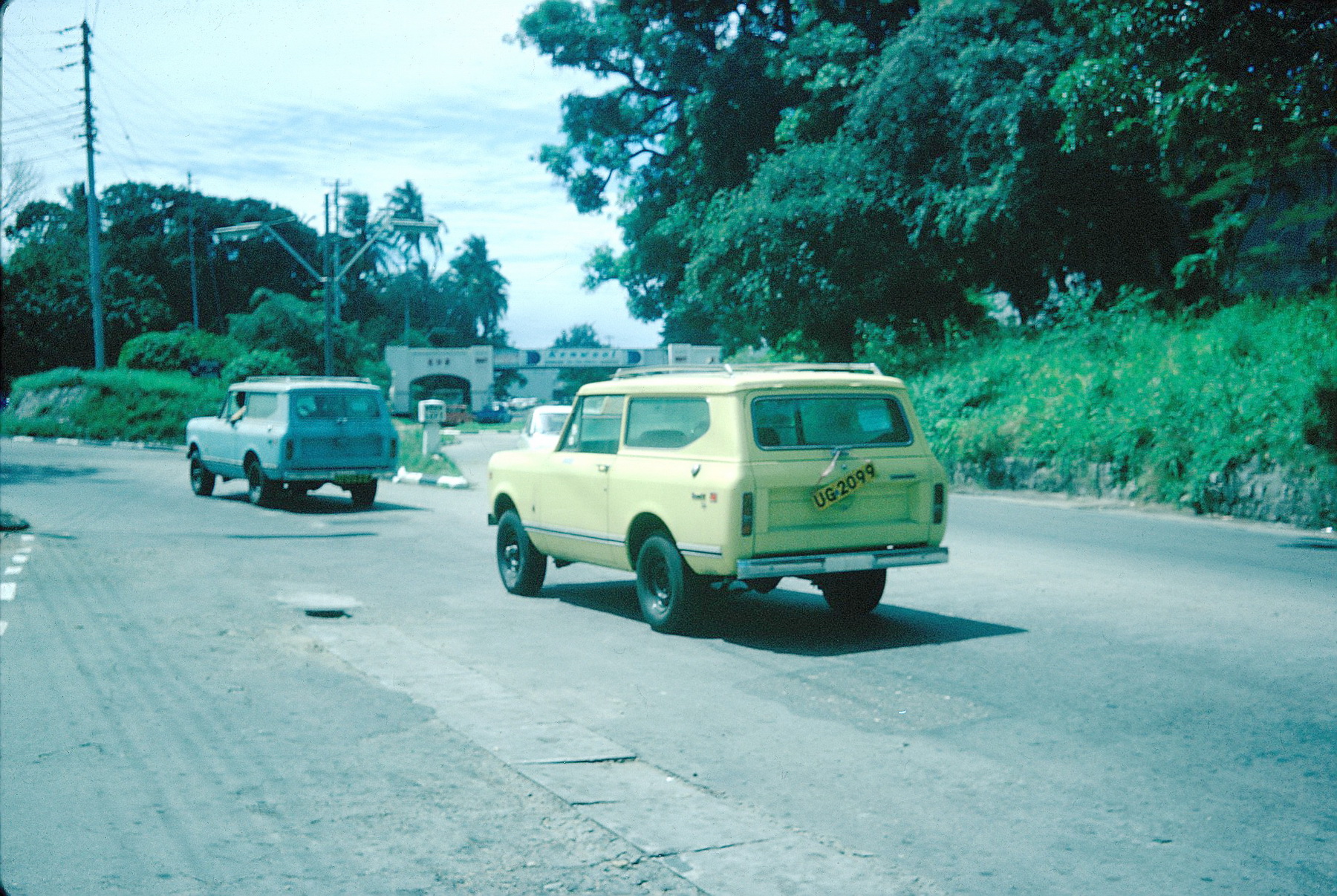 (EAU-gv_70s)_UG_2099_(b-y)_International_Scouts-Nairobi_1976VB