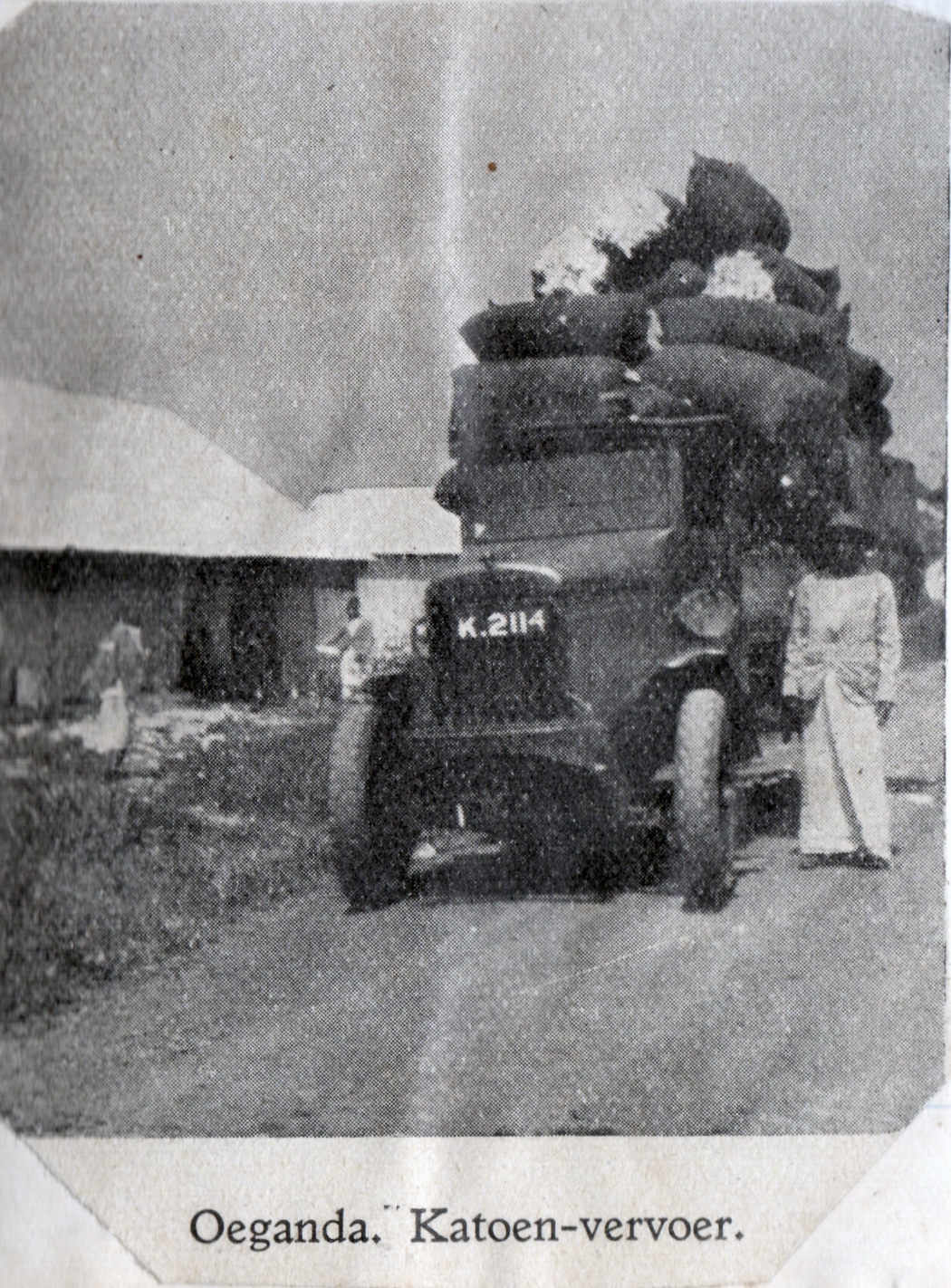 (EAU_14-40m,20s)-Kampala_K_2114_old_lorry-ABKS