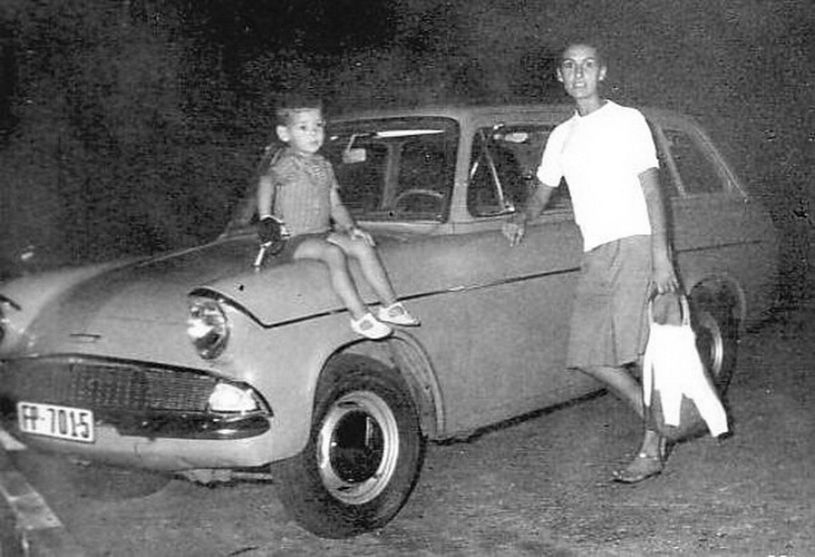 (GE_61-69_-Fernando_Poo(E)_FP-7015_Ford105E-2010web