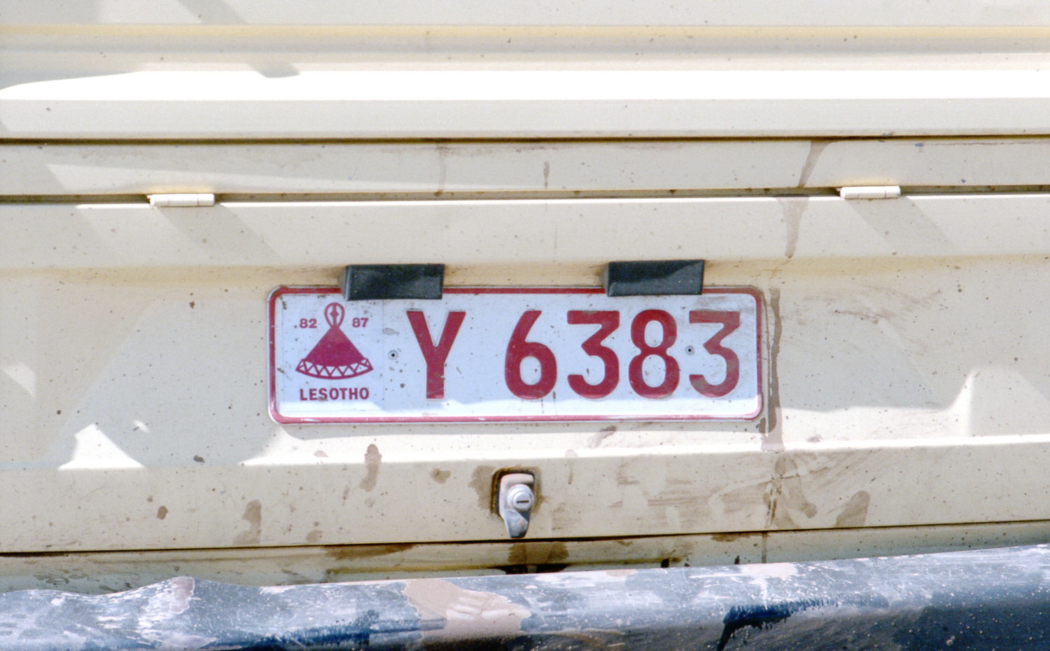 (LS-semi-gv_79-92)_Y_6383_r_(r-w)_VW_van-BL