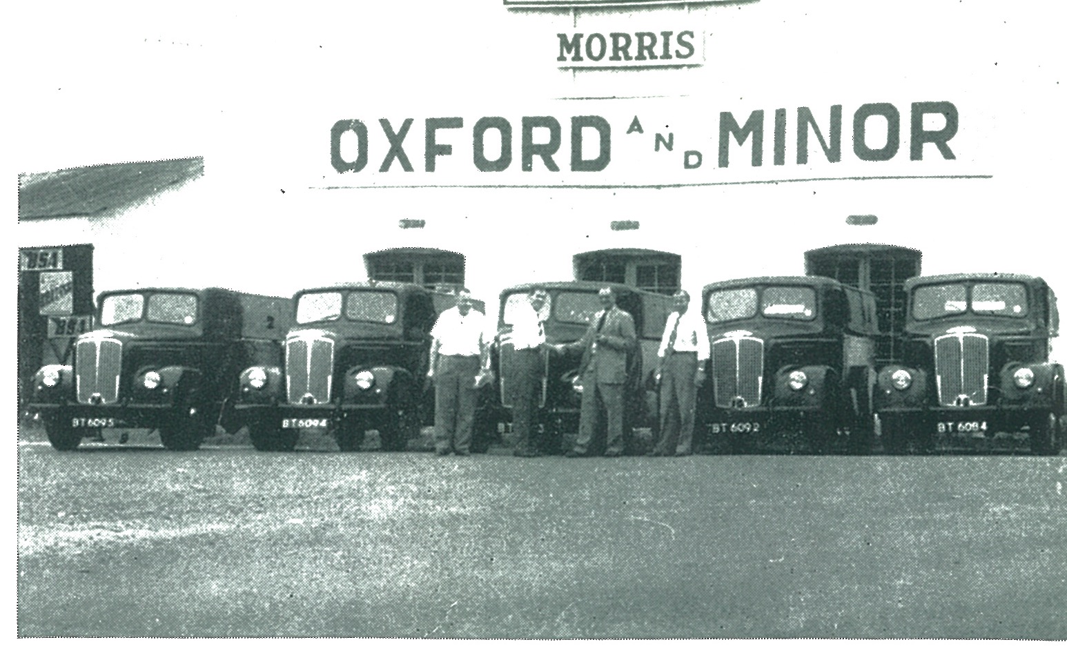 (MW_26-05,50s)-Blantyre_BT_6084_Morris_lorries-vbKS
