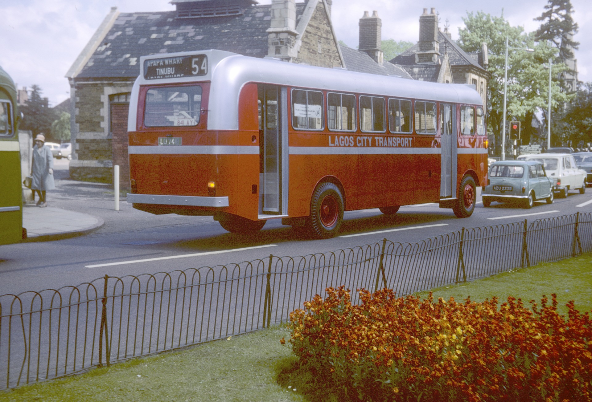 (NGR_50s-76)(WAN)(bus)-Lagos_LU_7418_(w-g)_r_Leyland_bus-KetteringTG