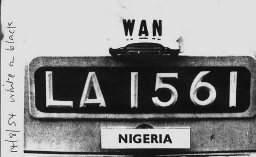 (NGR_50s-76)(WAN)-Lagos_LA_1561_(WAN_oval)_Rover75-RW1954vb