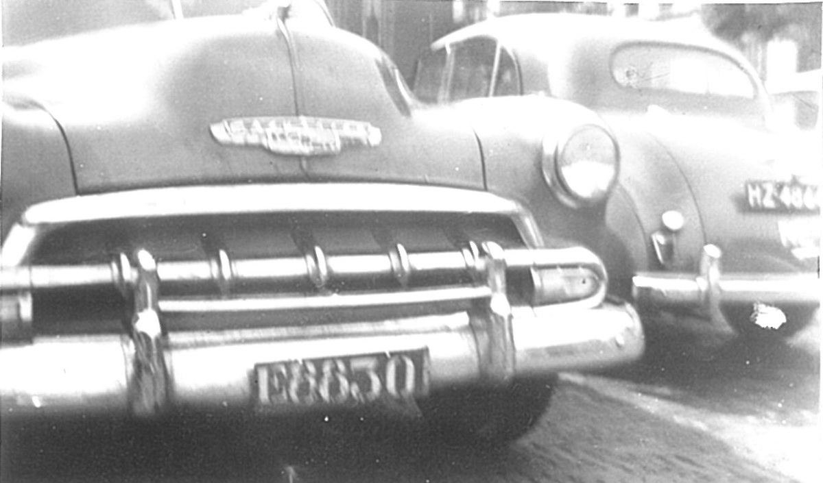 (DRC_30s-58)-Coquilhatville(CB_52c)_E_8830_52Chev-in_NL_vbKS