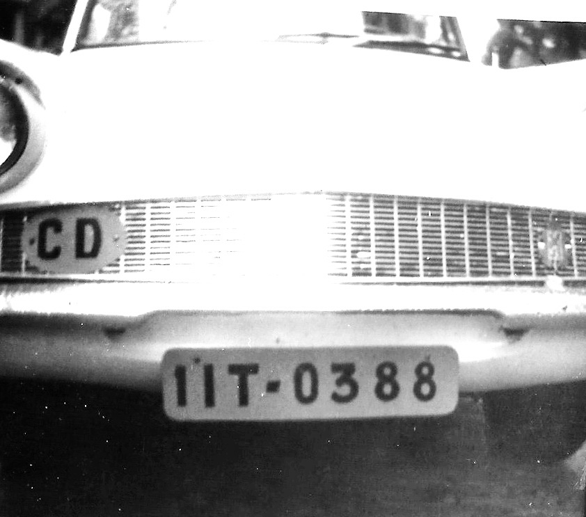 (SN-cd_60-78)-Dakar_1_IT_0388_f_(b-g)_FordAnglia105E-vbKS
