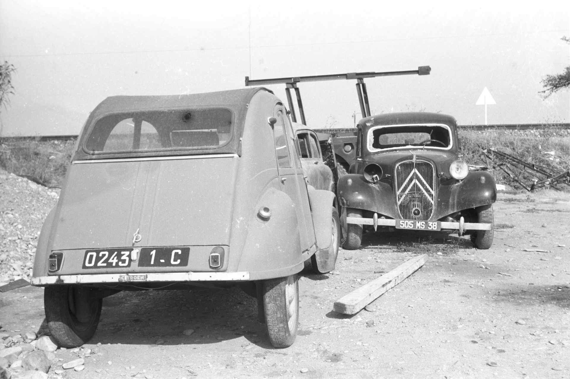 (SN_52-60)(AOF)-Dakar_C_1_0243_Cit-2cv-mb1969VB