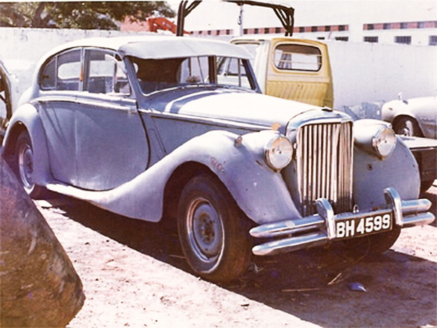 (Z_29c-63)(NR)-Broken_Hill_BH_4599_Jag-MkV-webVB