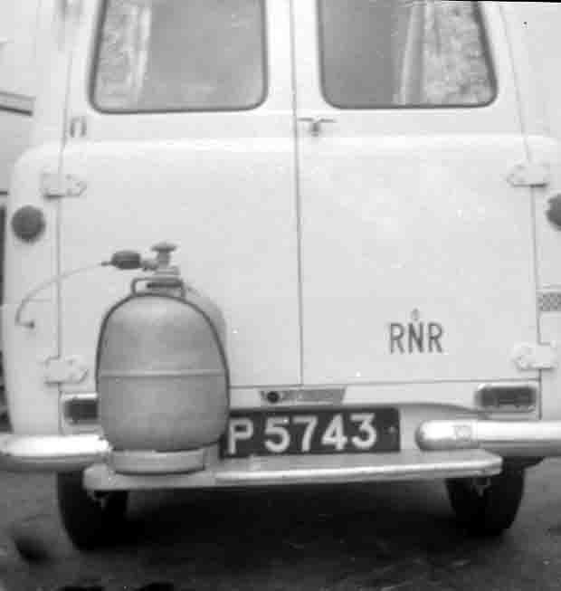 (Z_29c-64)-Lusaka-Mumbwa_P_5743_(RNR_oval)_van-jfKS