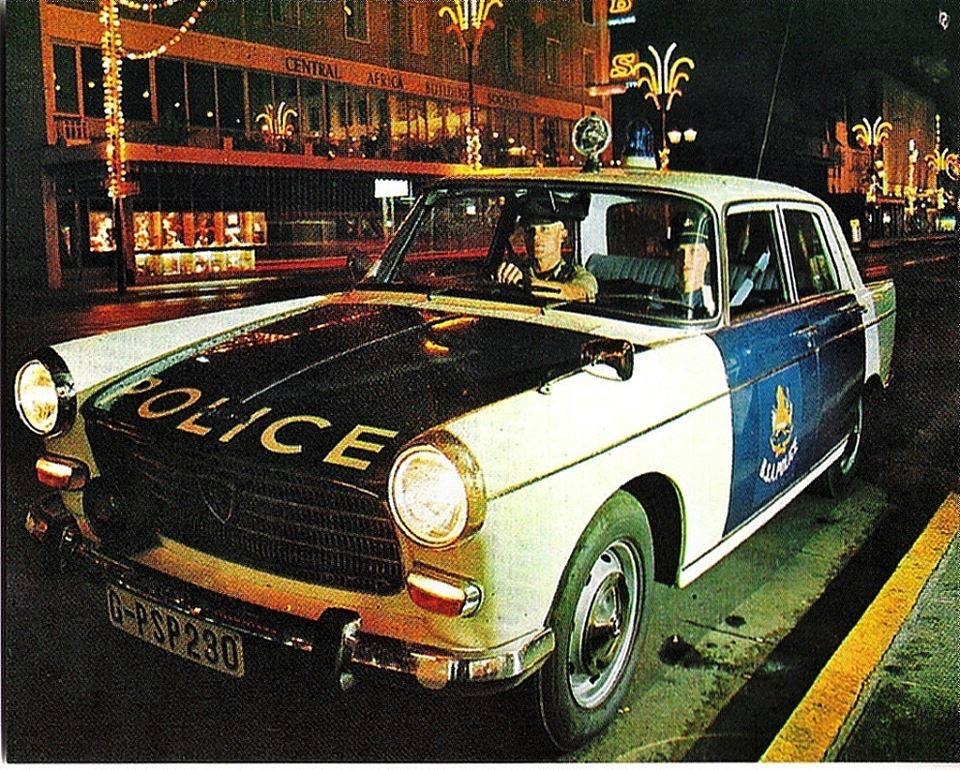 (ZW-gv,pol_71-06)(pass-small,police)_G-PSP_230_Peu-404-mrVB
