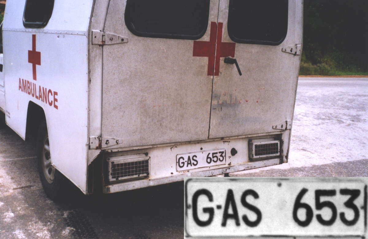 (ZW-gv_28-70)(ambulance)_GAS_653_comp_(b-w)_Amb-2004VB