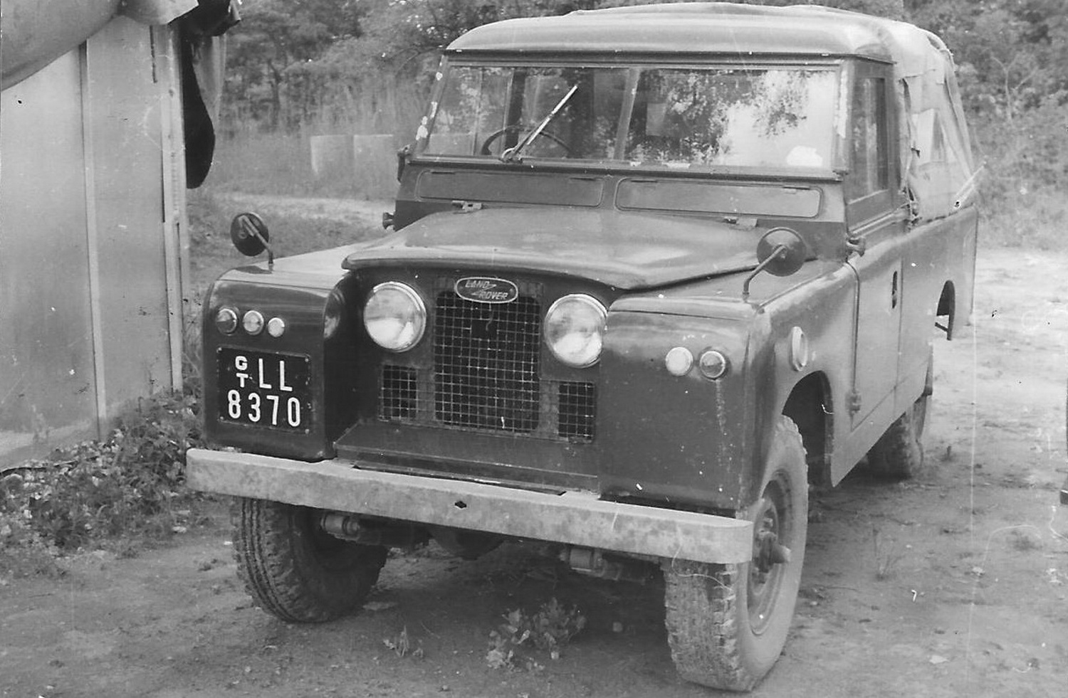 (ZW-gv_28-70)(lorry,light)_GT_LL_8370_LRover_lwb-vbRK