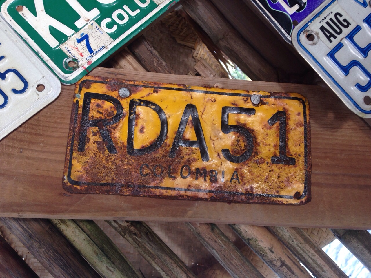 (CO-mc_or_ag_2001~)-Málaga_RDA_51_(b-y)__1074