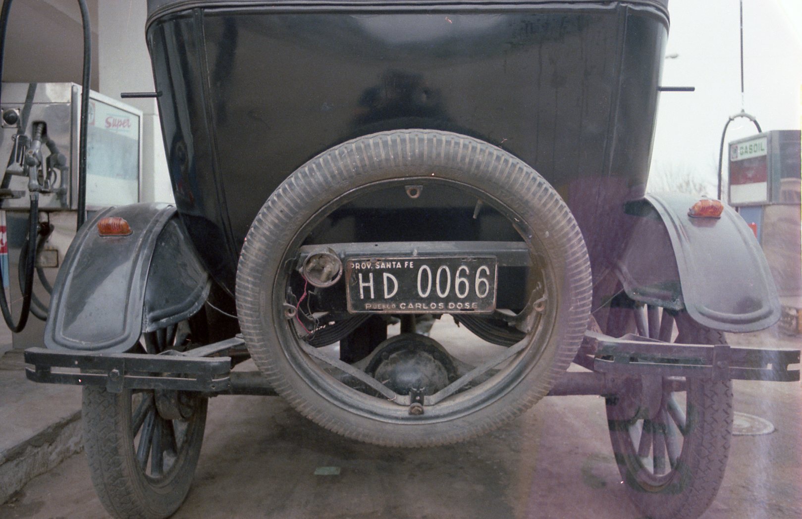 (RA_05-40,20s)-Santa_Fe_HD_0066_(w-b)_FordT-BL