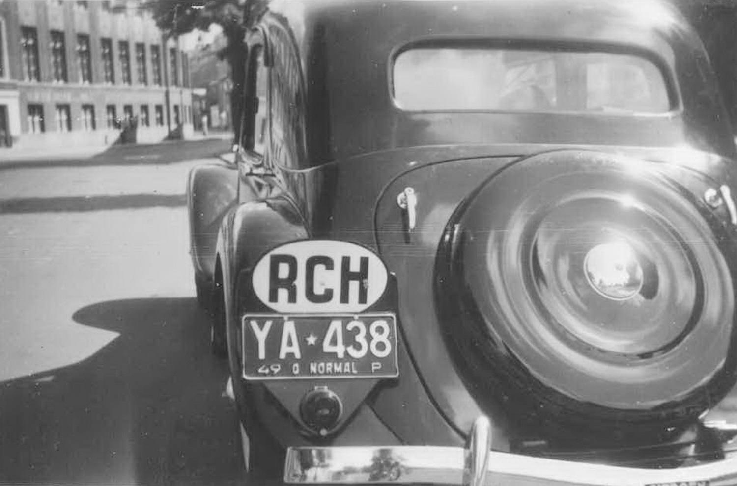 (RCH_41-61,49)-Normal_YA_438_P_(w-b)_Cit-L15-vb1949JP