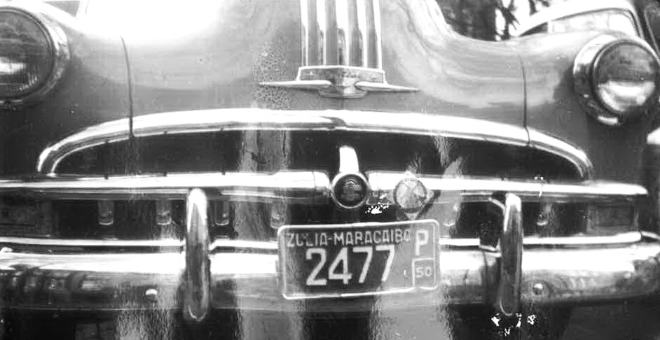 (YV_50-51)-Zulia,Maracaibo_2477_P_f_(l-d)_Pontiac-vbYV180KS