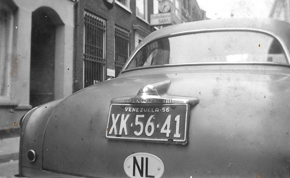 (YV_56-57)-Zulia_XK-46-51_r_(NL_oval)_(w-b)_Vaux-Etype-vbKS