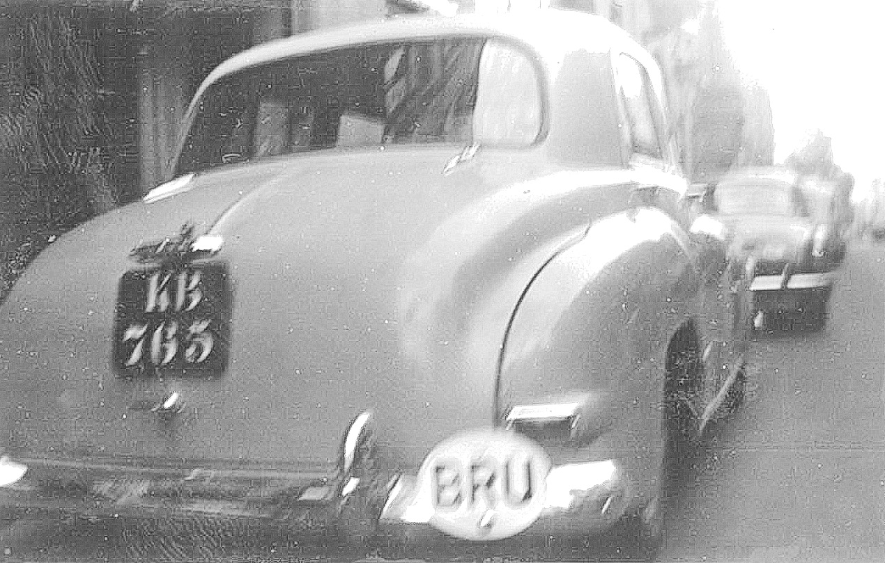 (BRU_30s~,52c)-Kuala_Belait_KB_675_r_(+_BRU_oval)_HumberHawk-vbKS