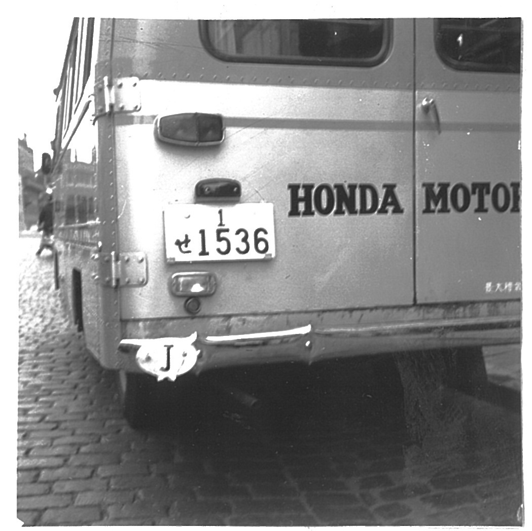 (J_55-67_van)_1_1536_factory_van_Europe-vbKS