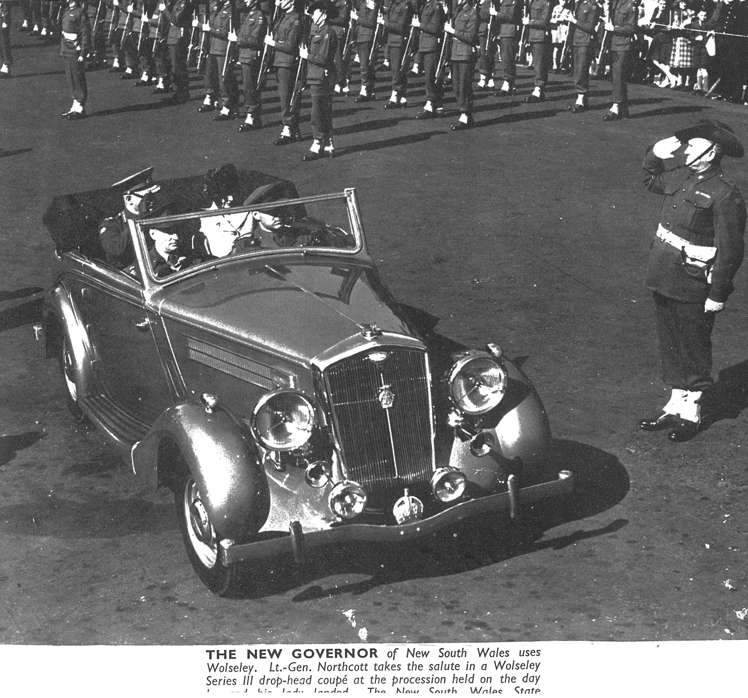 (AUS)(NSW-gv_40s)_CROWN_(gvnr-Northcott_46-67)-Wolseley_S3_Super6-25hp_dhc-vbAus042534KS