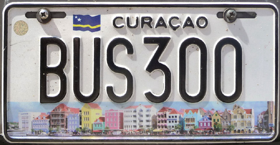 Curacao_2009-bus-BUS300-f-VB_Eu154.jpg