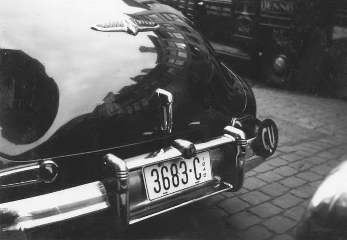 (NA_Curacao_48)_3683-C_(b-w)_Buick_Eight-vb96KS
