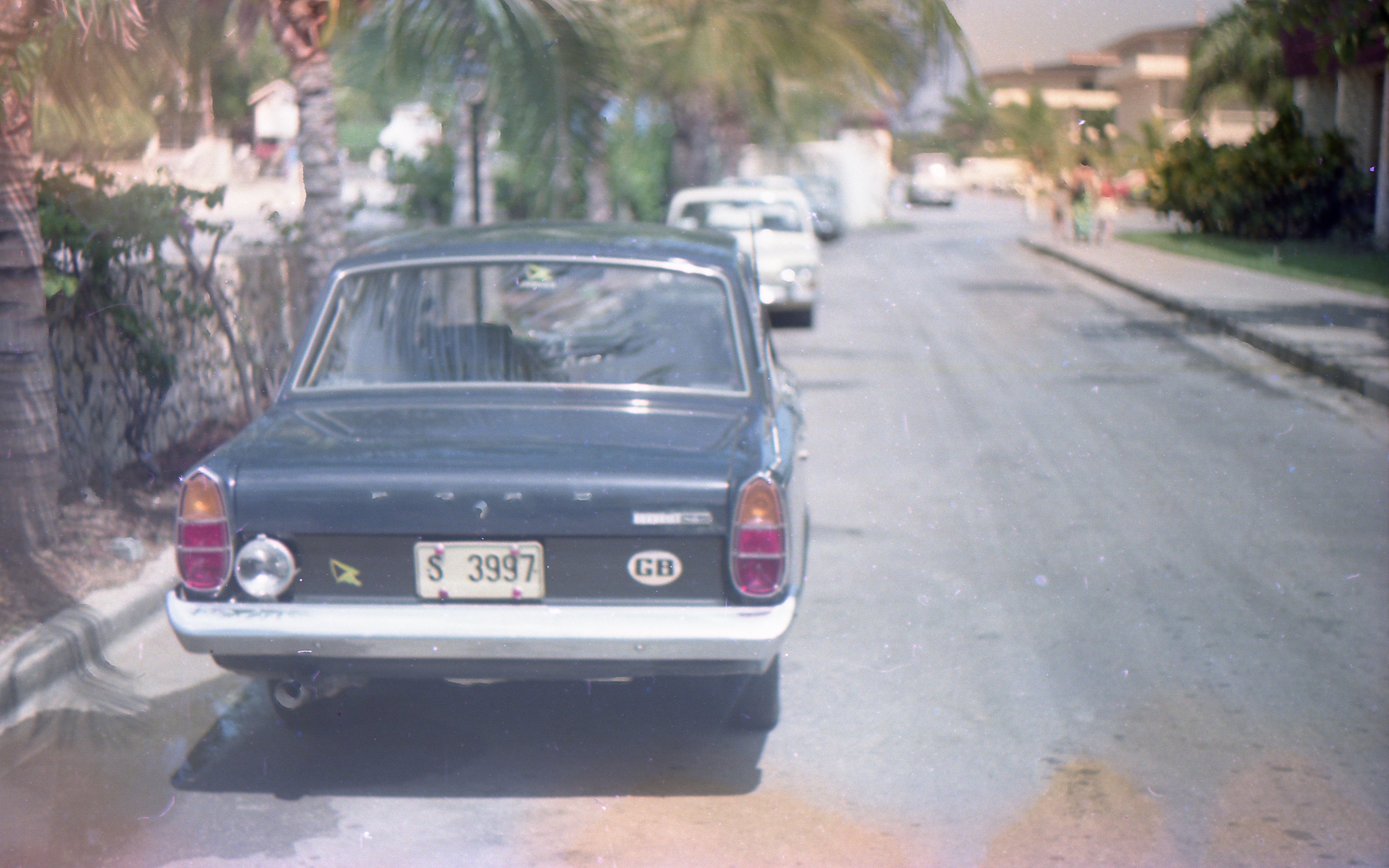 (JA_73-87)-St-Elizabeth_S_3997_FordCorsair-BL