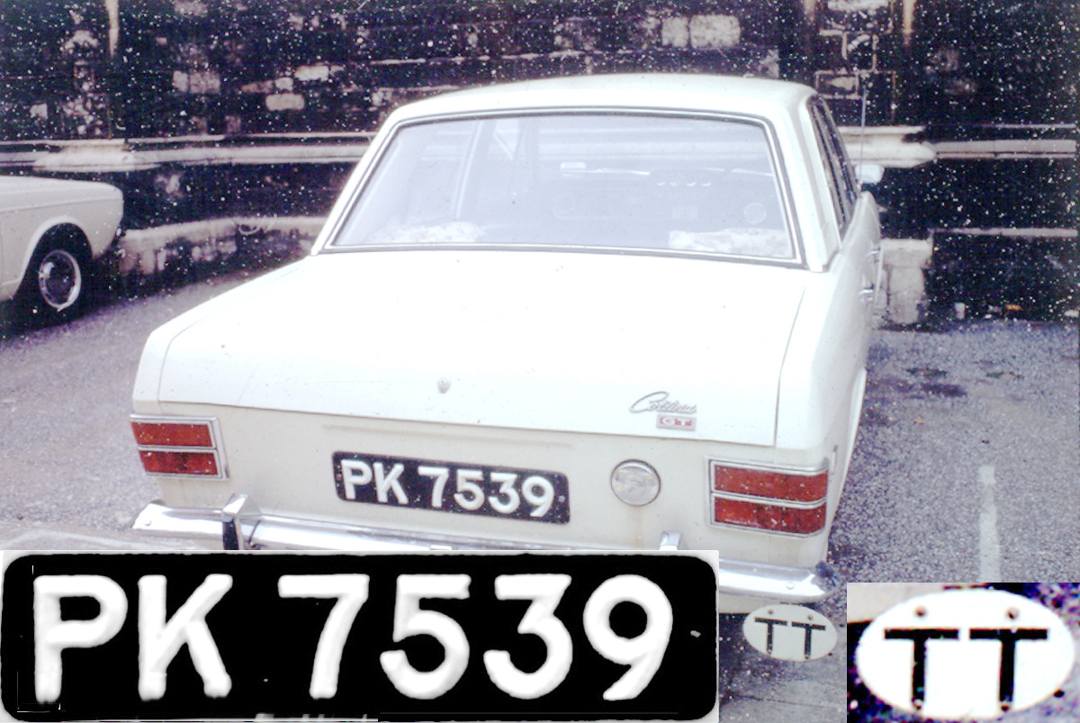 (TT_50-78,68)_PK_7539_comp_(TT_oval)_Cortina2-London1970sVB