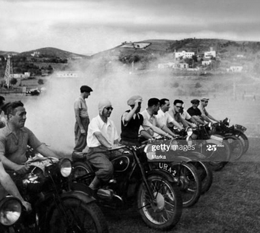 (AL_30s)-Berat,Ura_Vajgurore_URA-2_(w-b)_BMW_mc-MarcelloT