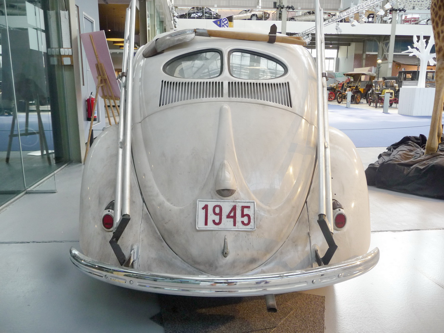 (B_28-53,28)(re-iss_51)_1945_r_Autoworld_Bruxelles_museum_f_Beetle-2014VB