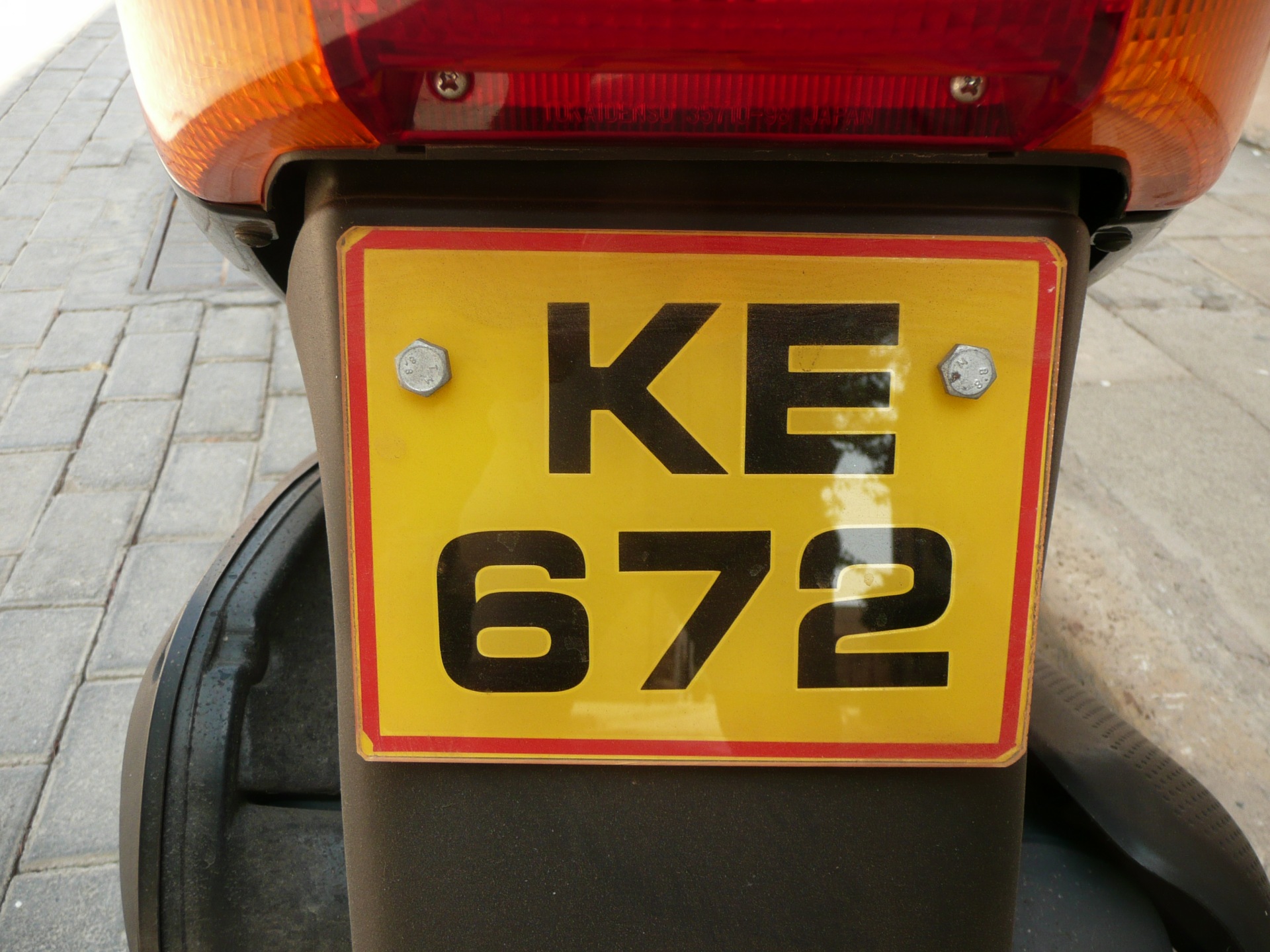 (TRNC_97~)_KE_672_c_(b-y,r)_mc-2008VB