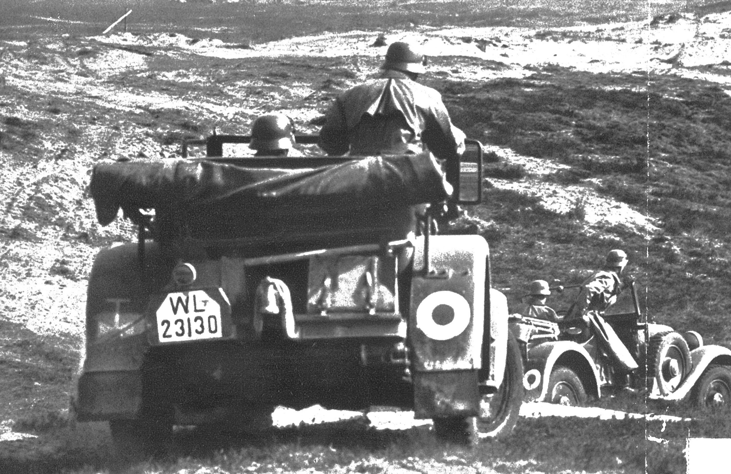 (D-mil,airf_35-45)_WL_523130_staff_car-vbKS
