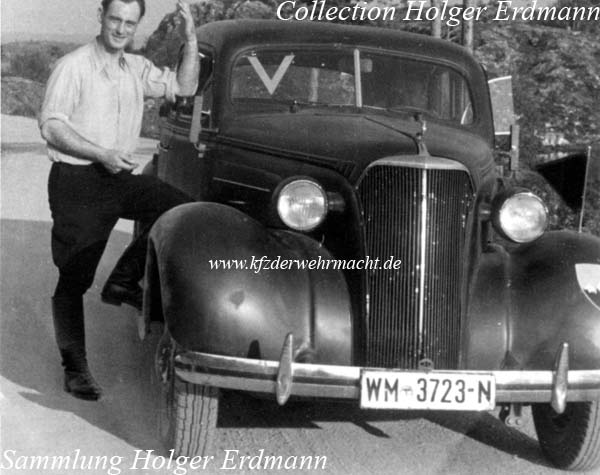 (D-mil,navy_in_Norway_40-45)-Kiel_WM_3723-N_(b-w)_Chev-1937_RV