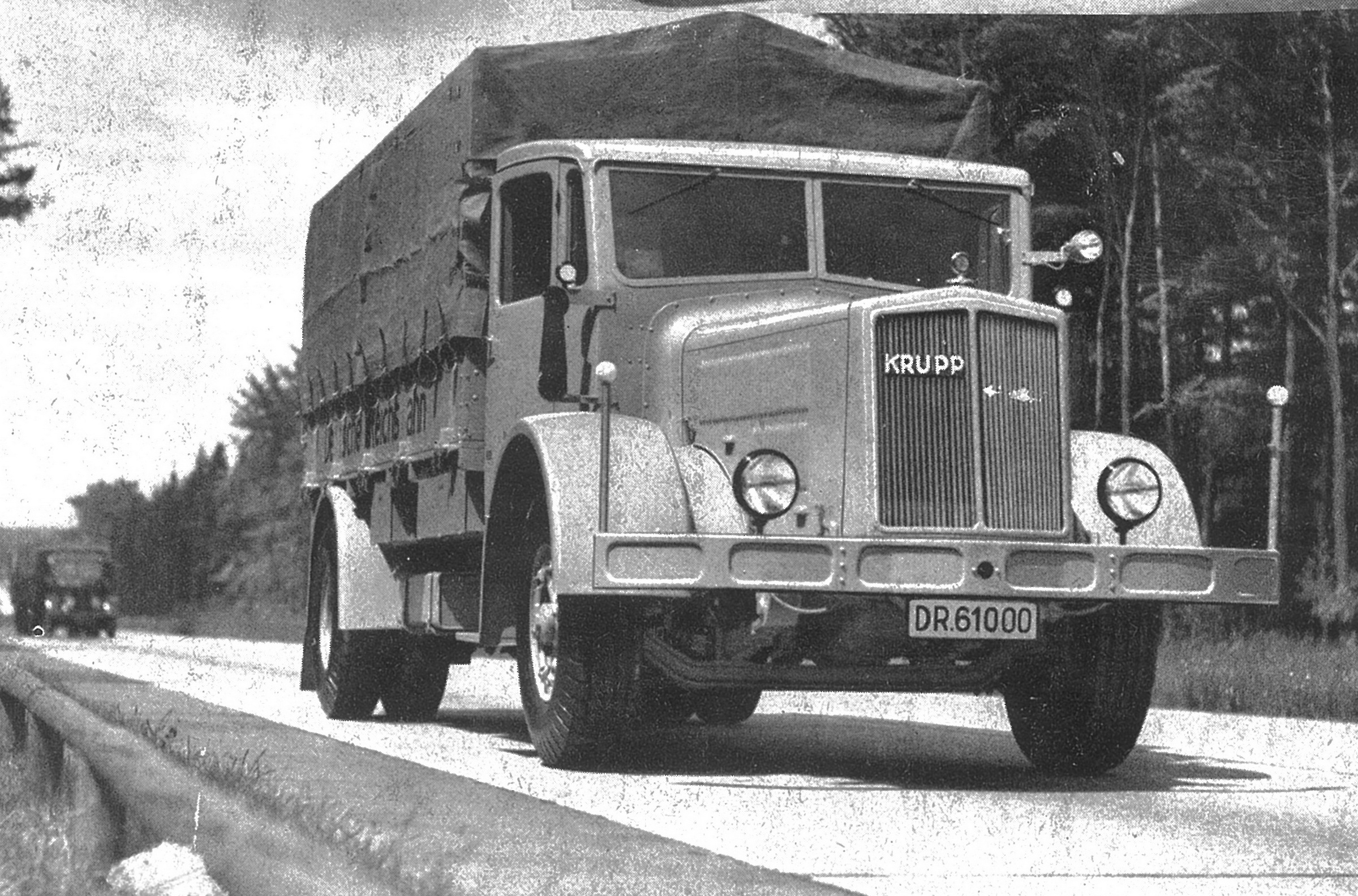 (D-off,rwy_33-45)_DR-61000_Deutsch_Reichbahn_Krupp_lorry-vbD3809KS