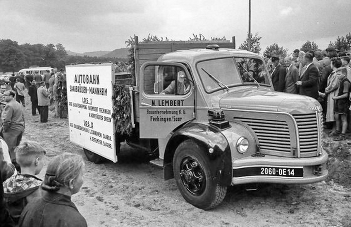 (Saar_47-56)(F2)-OE4=Saarbrucken_dist-_2060_OE_14_Berliet_lorry-FaLembert