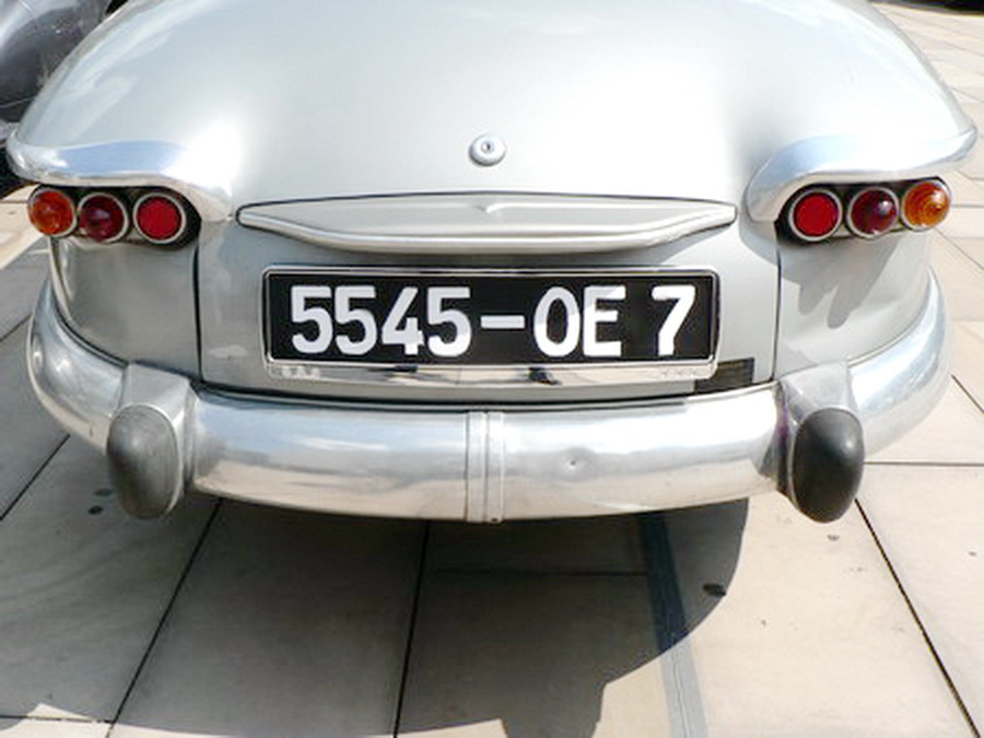 (Saar_47-56)(F2)-OE7=St-Ingbert_5545-OE_7_Panhard_Dyna_webVB