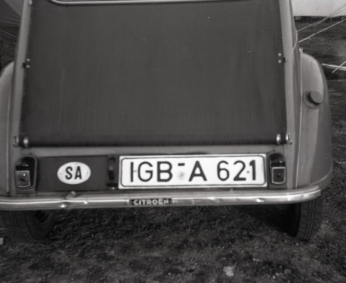 (Saar_57-95)(D2)-St-Ingbert_IGB-A_621_(SA_oval)_Cit-2cv-BL