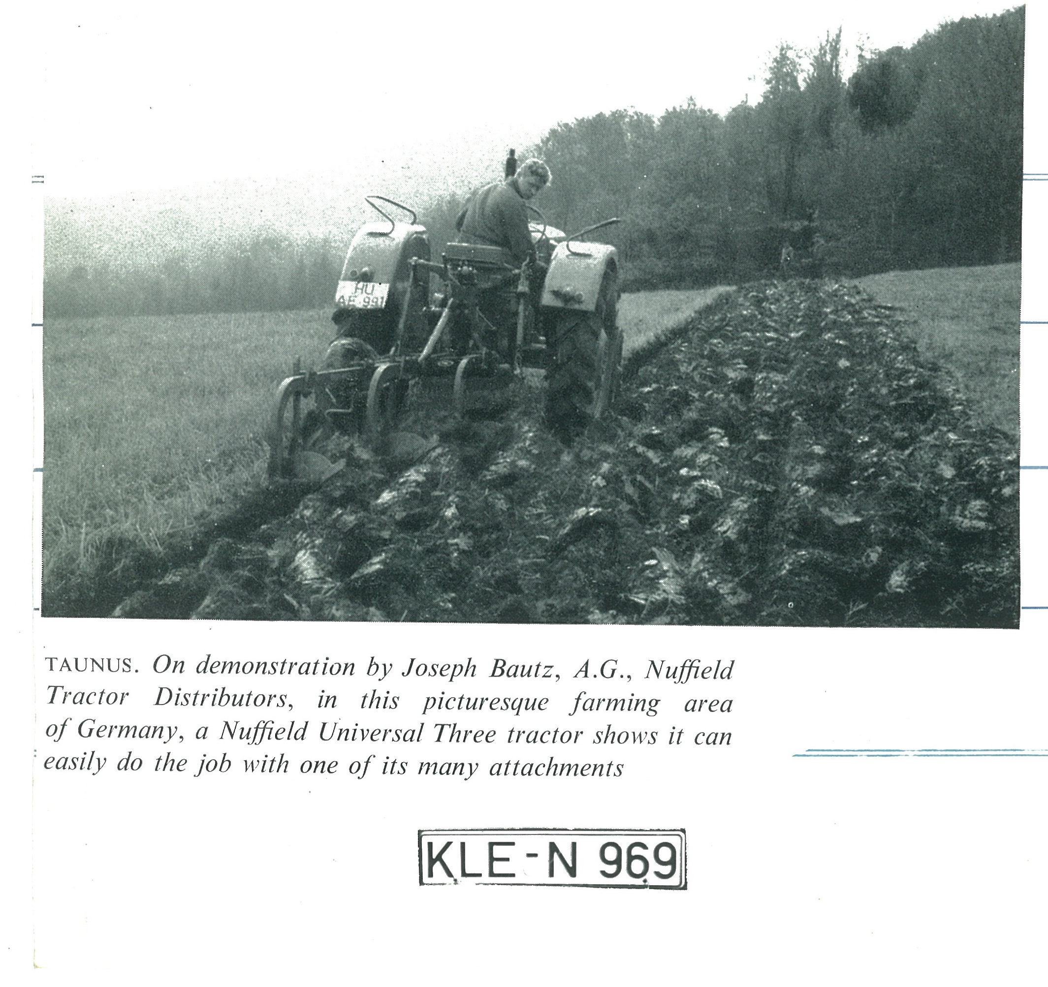 (D_56-95)-Hanau_HU_AE_991_tractor-vbD3311KS