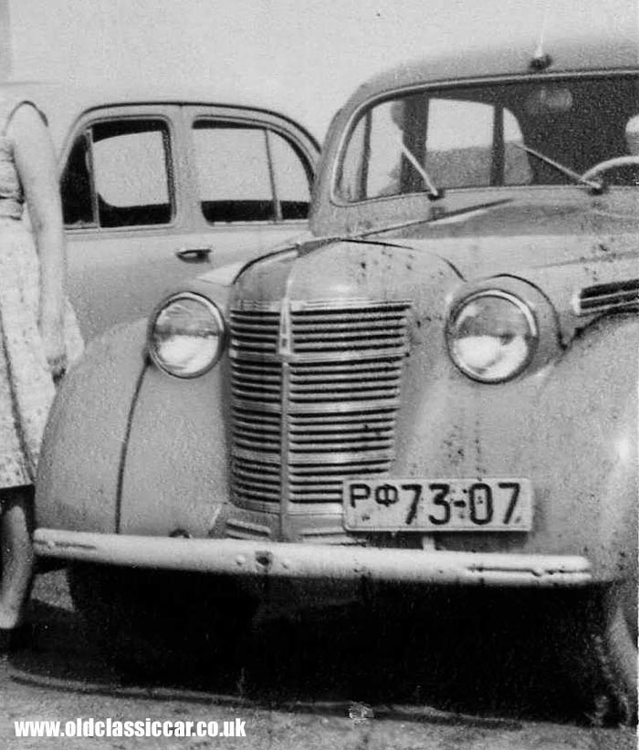 (EST_46-59)(SU_Occ)-ESTONIA_RF_73-07_f_(b-y)_Opel-Moskvich-OCCvb