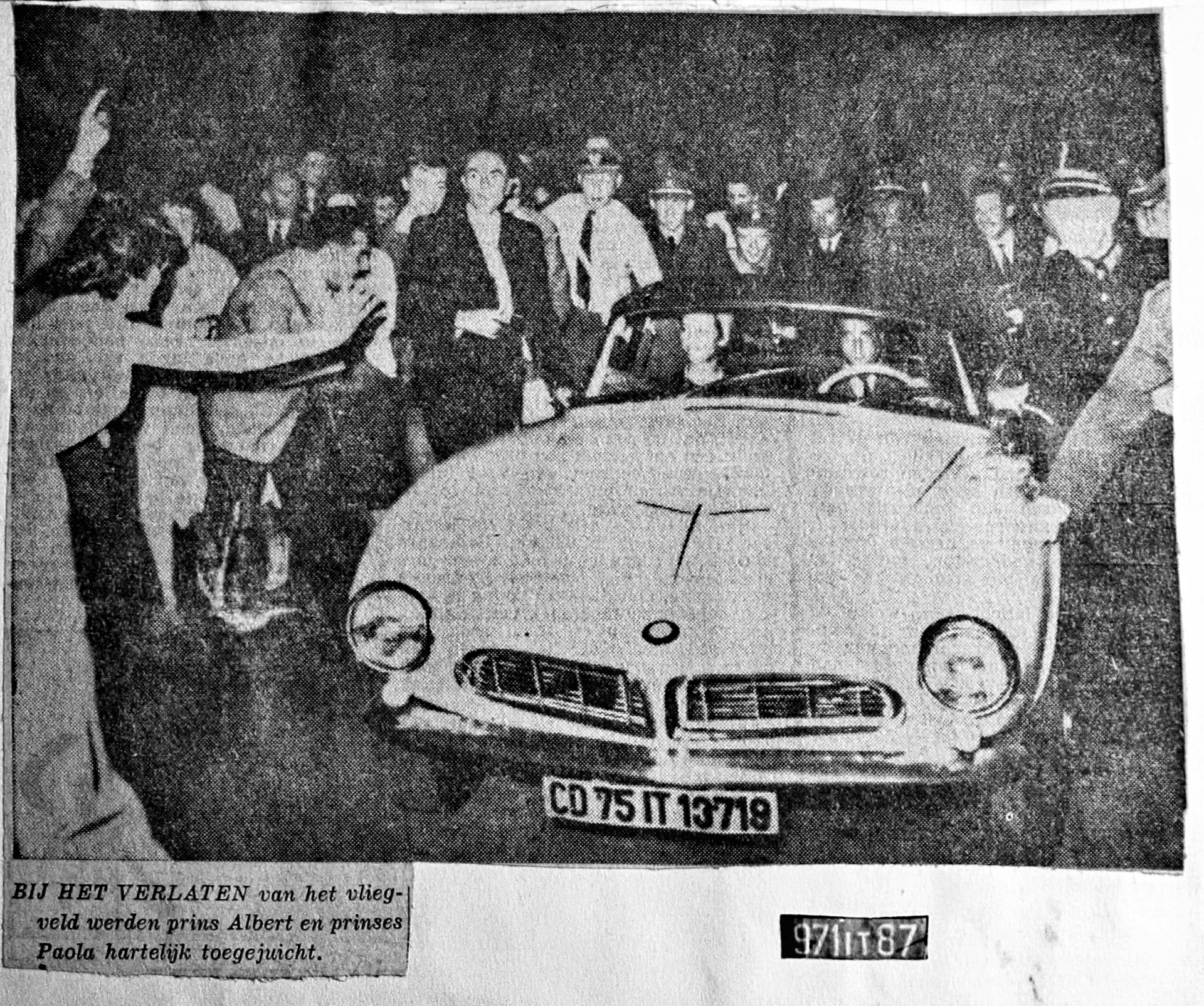 (F-cd_54-65)-Charente_Maritime,La_Rochelle_CD_17_IT_13719_(b-g)_BMW501-vbF118KS