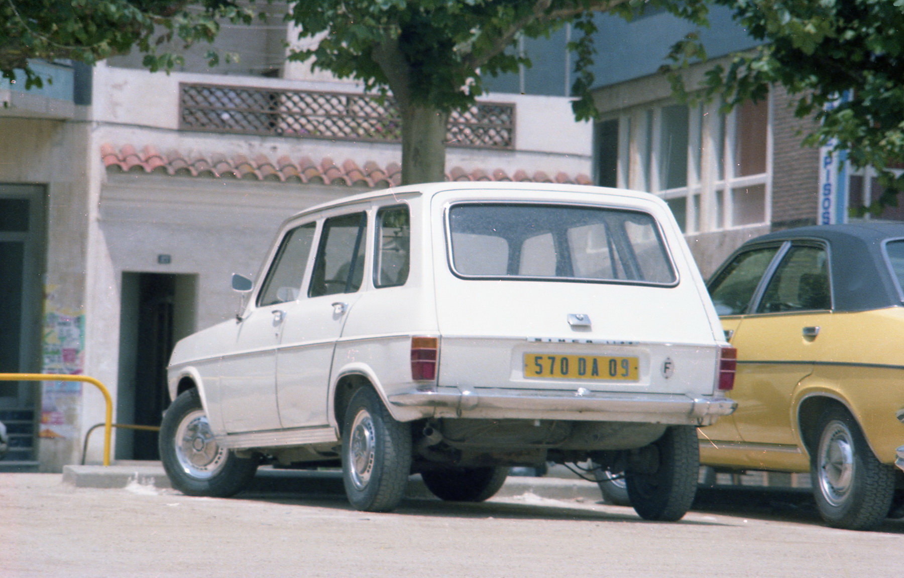 (F_50-09)-09,Ariege70_570_DA_09_(b-y)_Simca1100-BL
