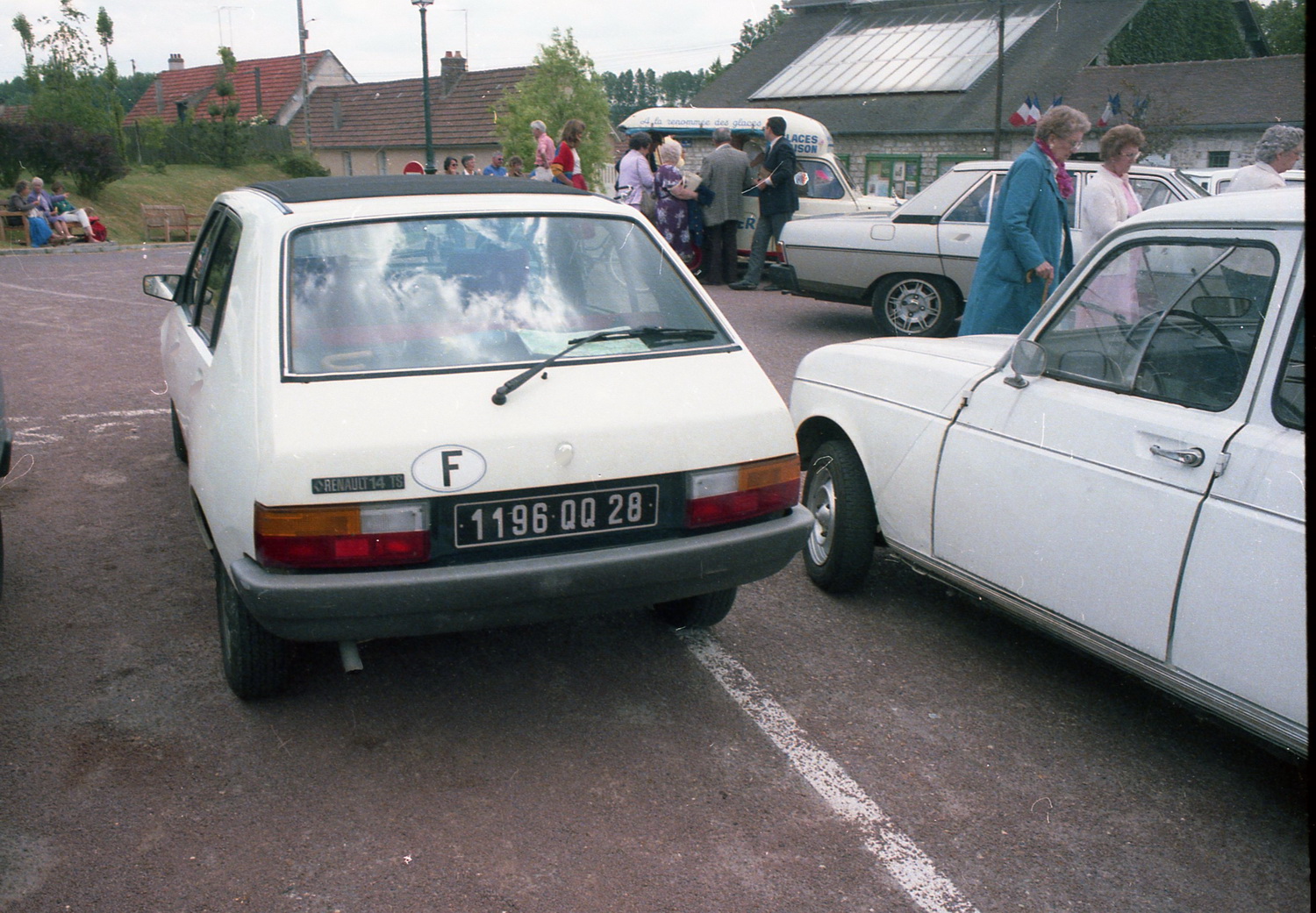 (F_50-09)-28,Eure-et-Loire79_1196_QQ_28_Ren-14-BL