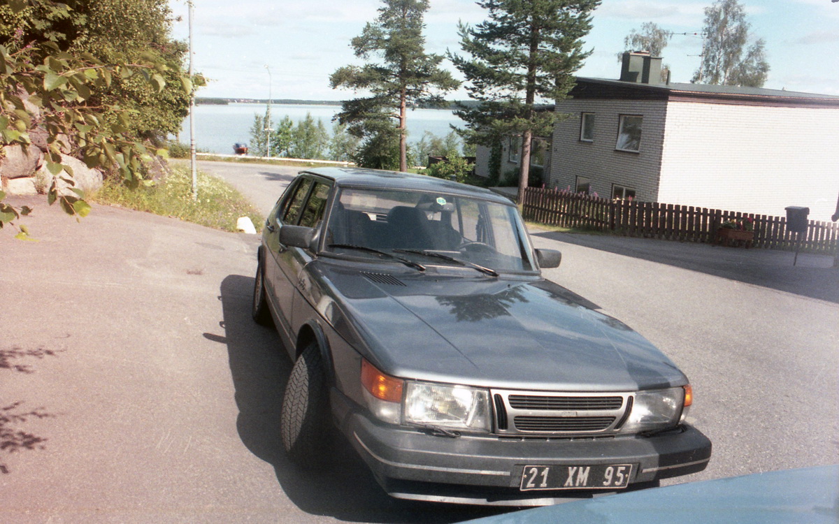 (F_50-09)-95,Val_d'Oise84_21_XM_95_Saab-BL