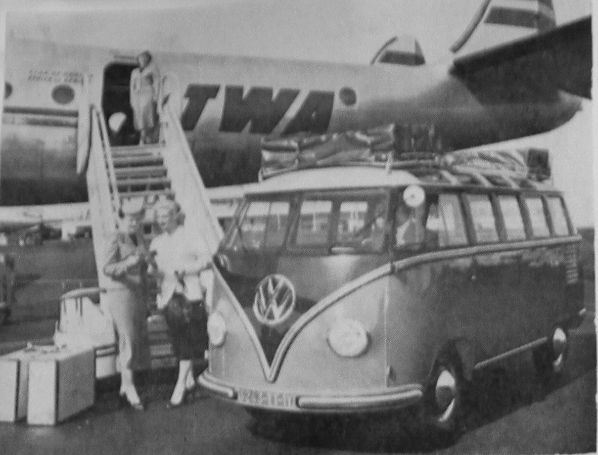 (F-timp_33-54,51)-Paris_3243_TT_1Y_VW_Microbus-vbF24341KS